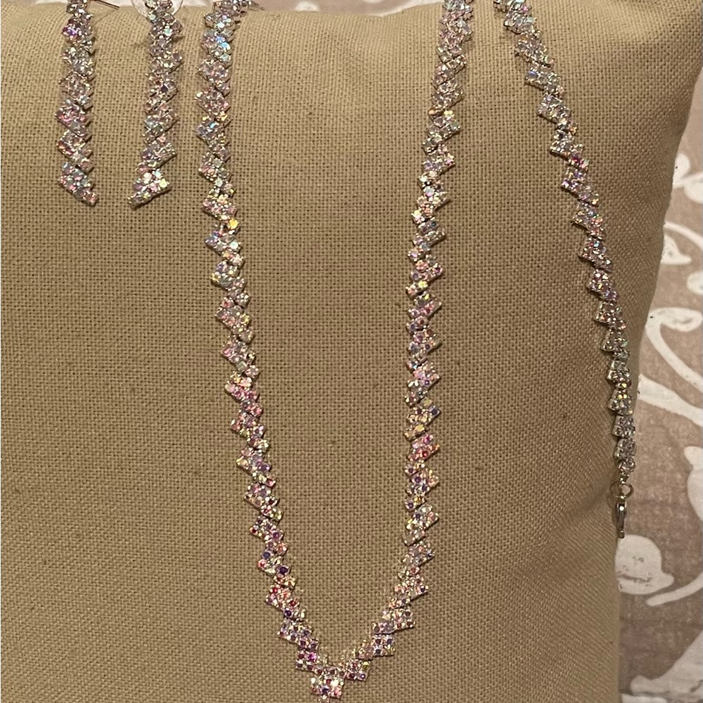 Beautiful 3 Piece Jewelry Set